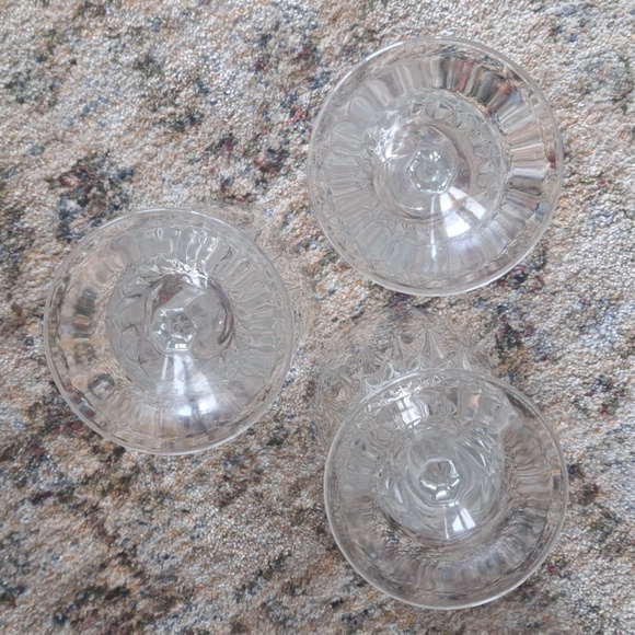 Vintage Luminarc Crystal Wine Glass 6.5" Set of 3 - Picture 4 of 15